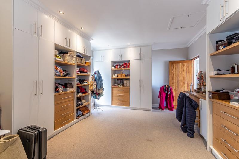 5 Bedroom Property for Sale in Belvedere Western Cape